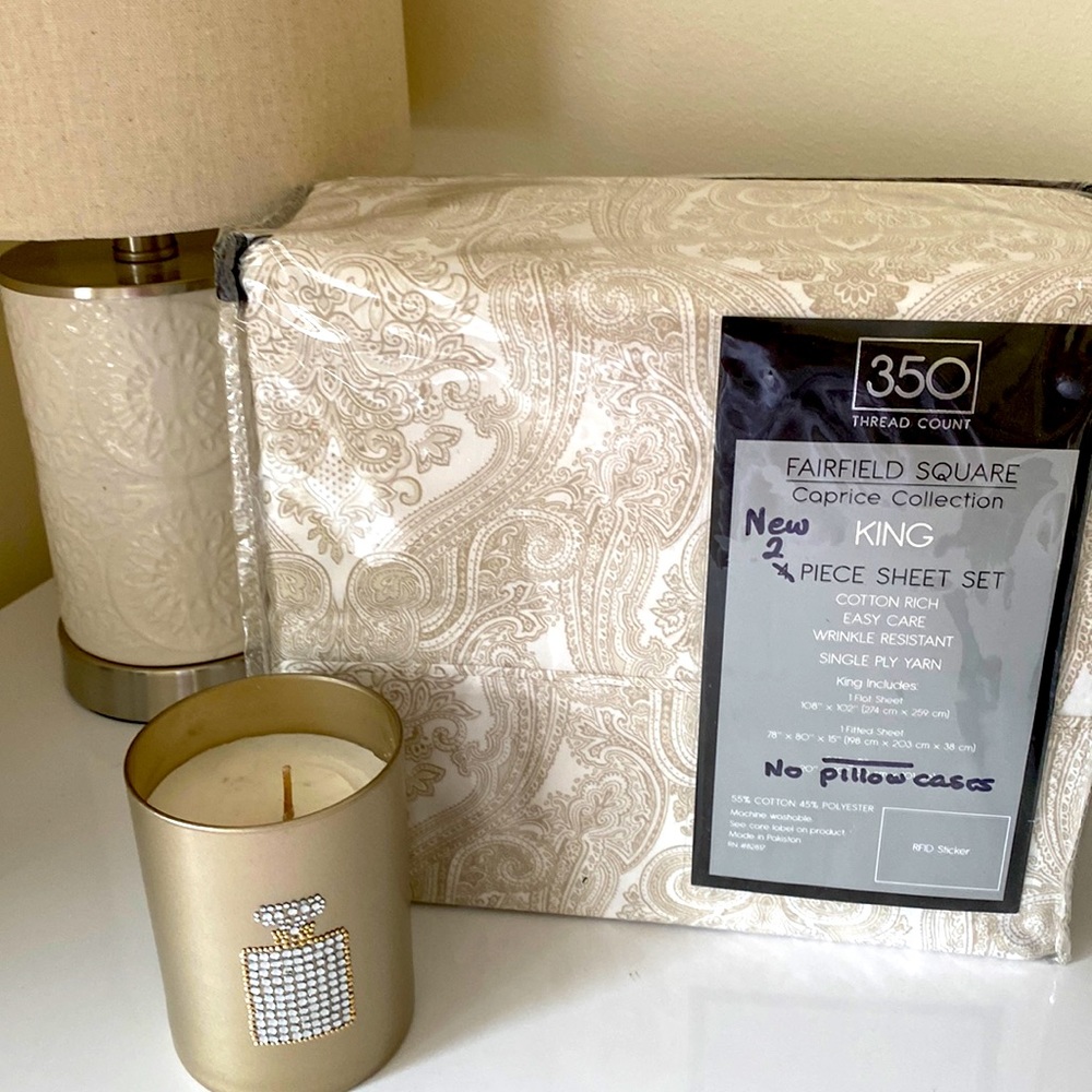 Fairfield Square Caprice Collection 2 pc King top and bottom sheets.  NWOTags